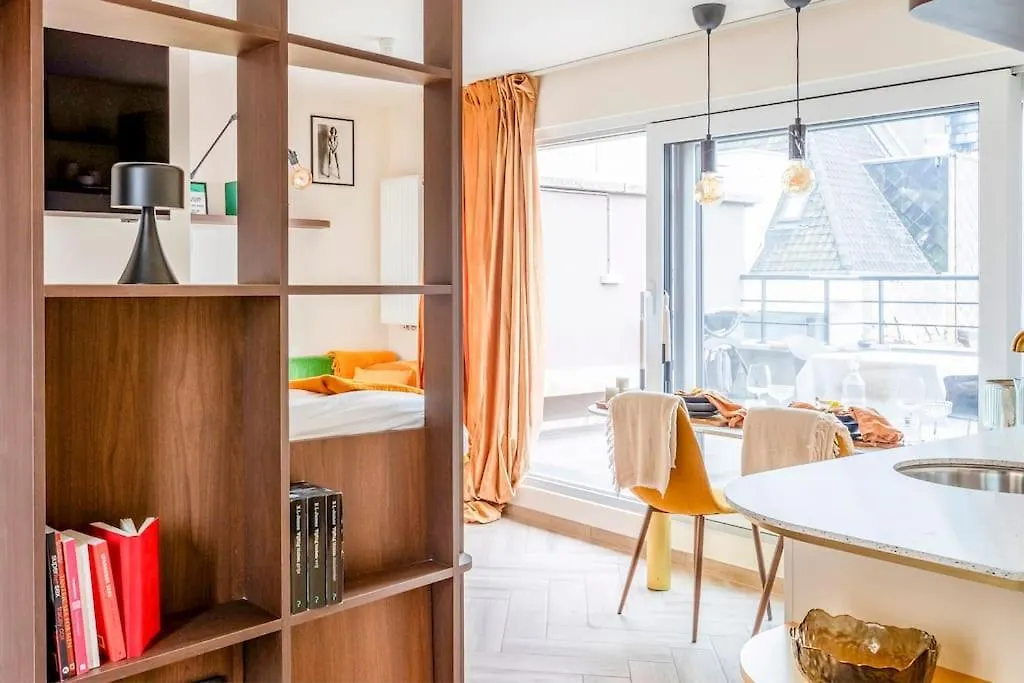 Daire Love Nest - Your Cosy Penthouse Oostende Belçika